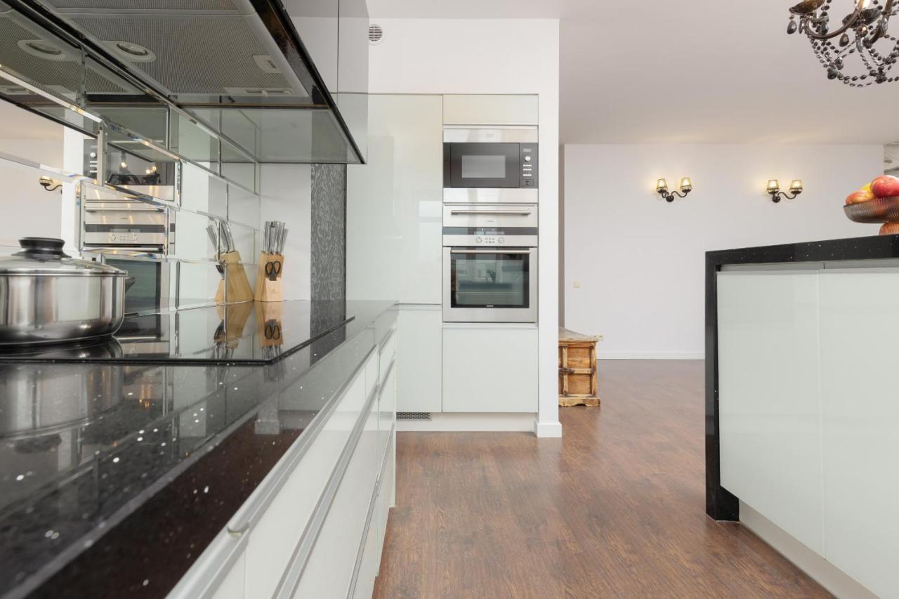 Blonia Wilanowskie Apartment Warsaw By Noclegi Renters ภายนอก รูปภาพ